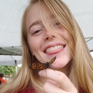 Meet your Posher, Alicia